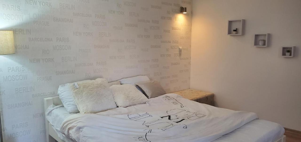 Sleep And Drive White Apartamento Saraievo Exterior foto
