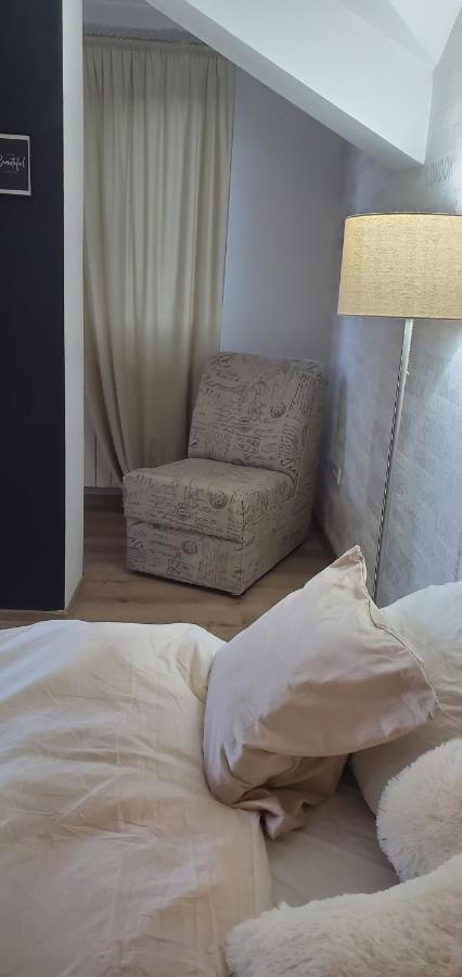 Sleep And Drive White Apartamento Saraievo Exterior foto
