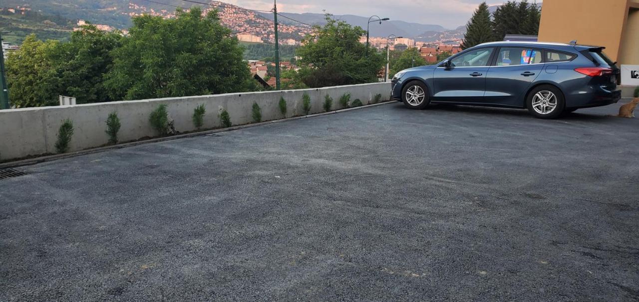 Sleep And Drive White Apartamento Saraievo Exterior foto