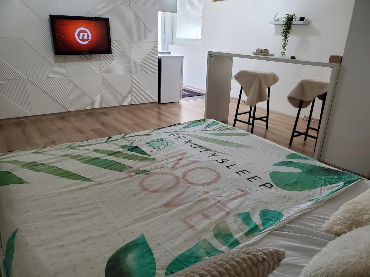Sleep And Drive White Apartamento Saraievo Exterior foto