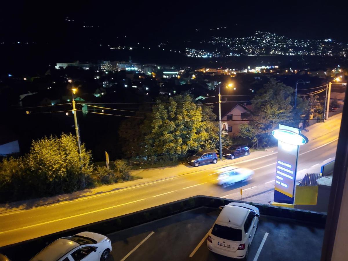 Sleep And Drive White Apartamento Saraievo Exterior foto