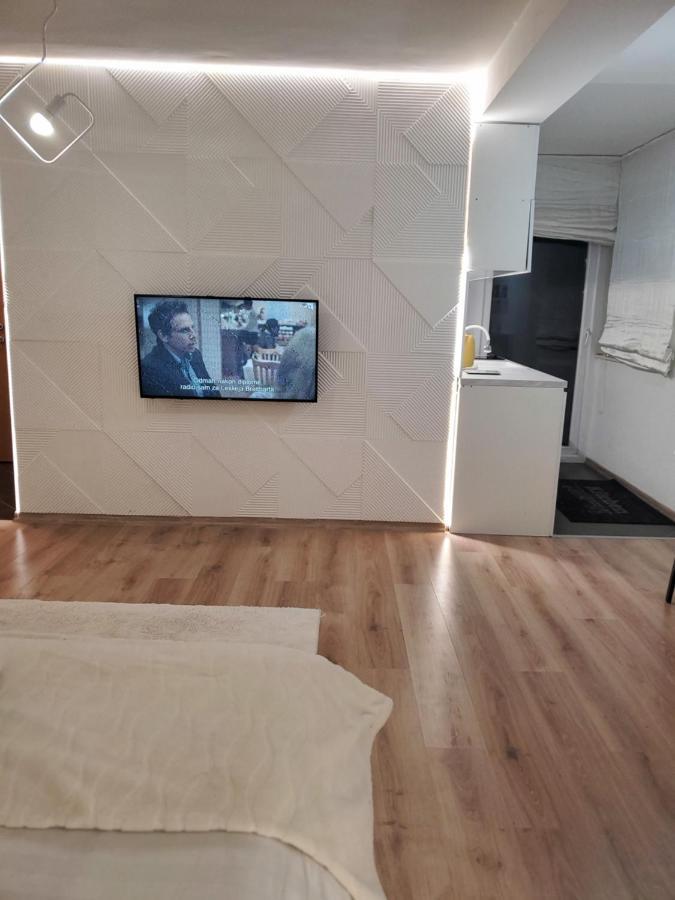 Sleep And Drive White Apartamento Saraievo Exterior foto