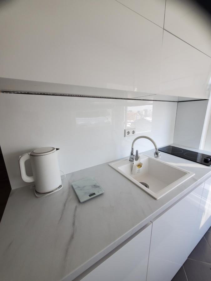 Sleep And Drive White Apartamento Saraievo Exterior foto